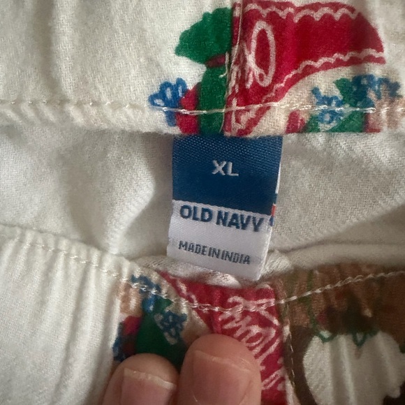 Old Navy White Reindeer XMAS Flannel button up Pajama Set size XL with pockets - Picture 9 of 13